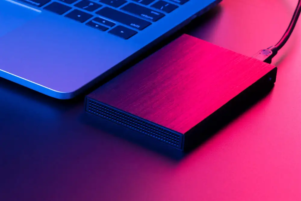 Balancing Work and Wellness: Tech Solutions for Healthy